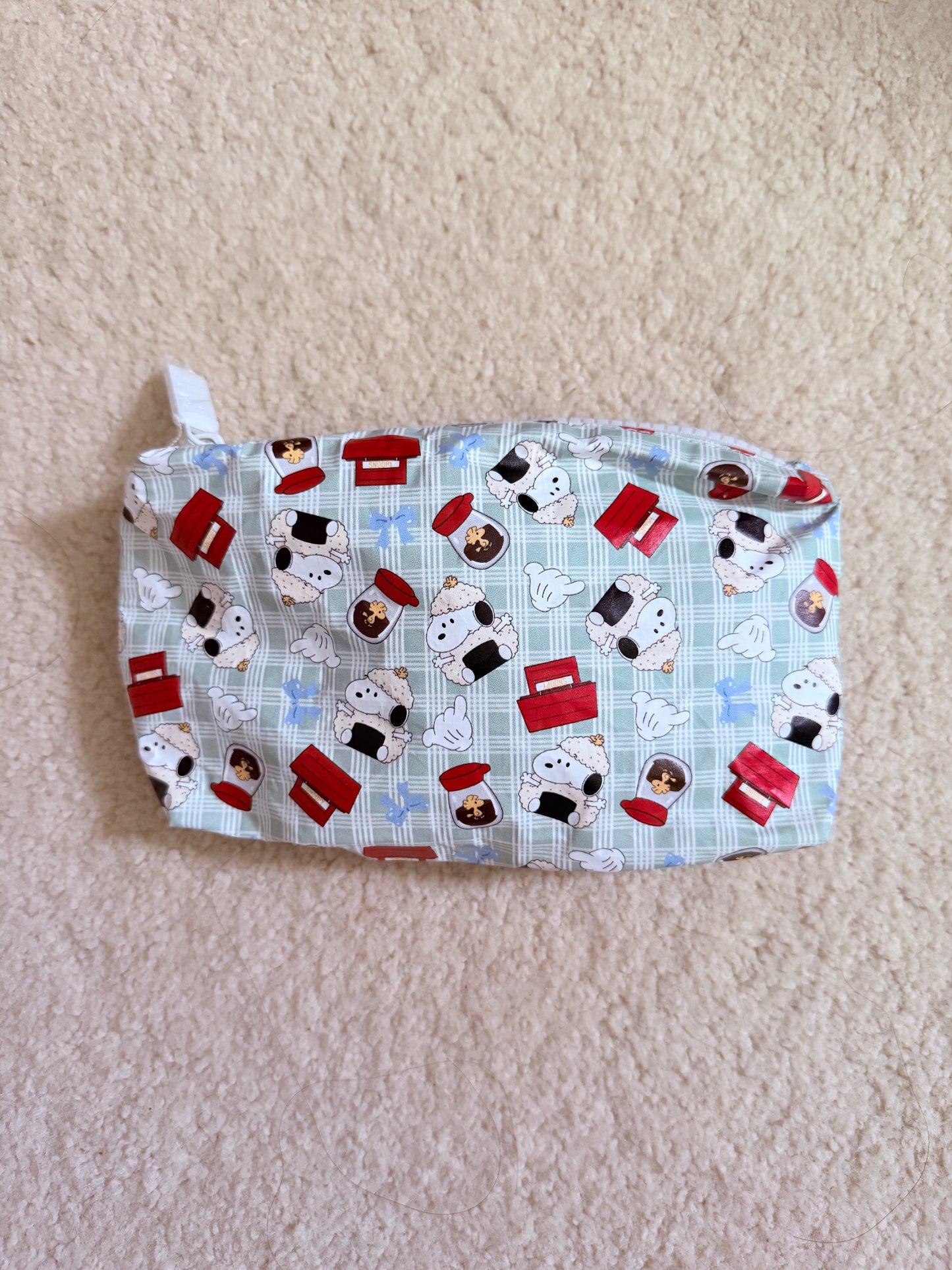 Mini Musubi Snoopy Tyvek Pouch